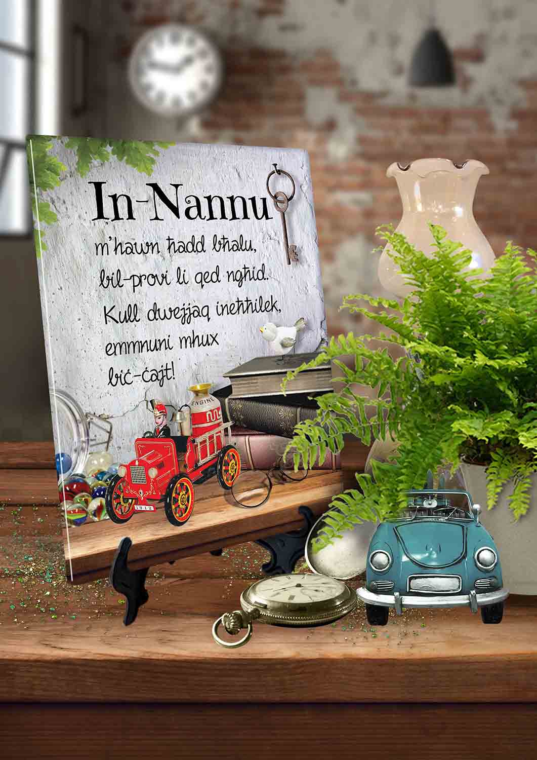 Maduma dekorattiva għan-Nannu (fuq tema ta' ġugarelli antiki)