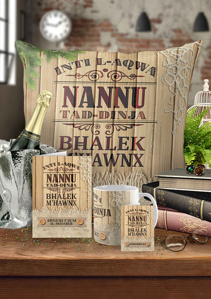 Sett Komplut għal Jum il-Missier (Għan-Nannu fuq sfond tal-injam)