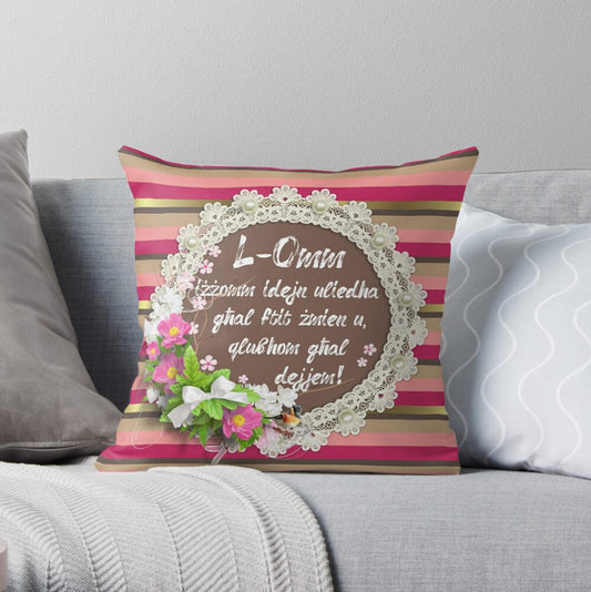 Cushion for mother (with words 'L-Omm iżżomm idejn uliedha')