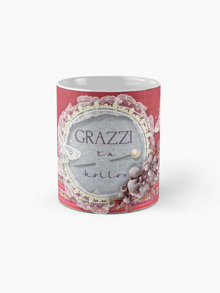 Mug ta' Ringrazzjament għal-Mara fuq sfond aħmar