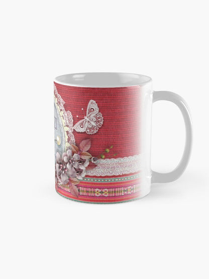 Mug ta' Ringrazzjament għal-Mara fuq sfond aħmar