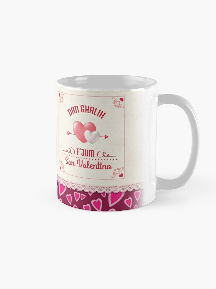 Mug għall-maħbubin b'żewġt iqlub fi frame